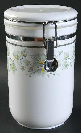 Callaway (Corelle) Large Acrylic Storage Jar & Lid