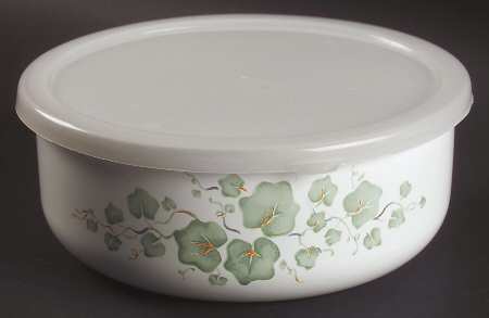 Callaway (Corelle) 7" Metal Bowl & Plastic Lid