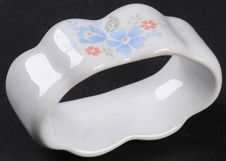 Country Cornflower Napkin Ring