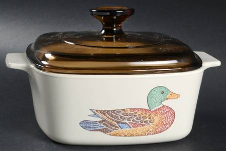 Duck (Corelle) 2 Quart Square Casserole with Lid