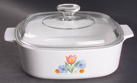 Fresh Cut (Green Trim, Corelle) 2 Quart Square Casserole with Lid