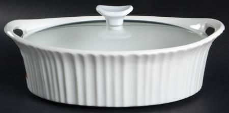 French White 2.5 Quart Oval Covered Casserole