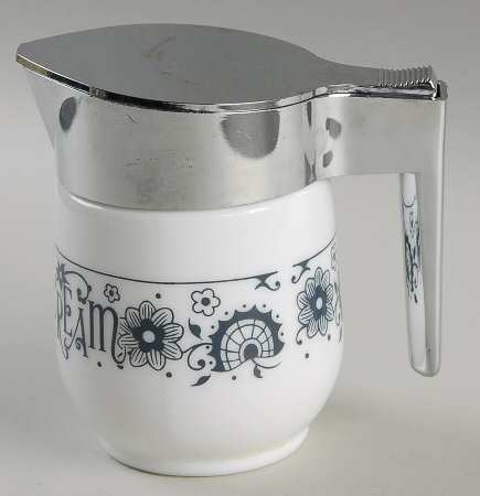 Old Town Blue (Corelle) Creamer & Plastic Lid