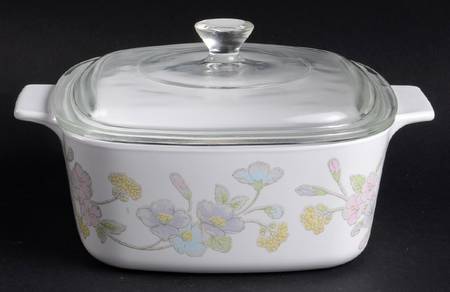 Pastel Bouquet (Corelle) 1.5 Quart Square Casserole with Lid by Corning Corelle