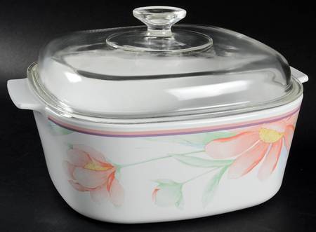 Peony 5 Quart Square Casserole with Glass Lid