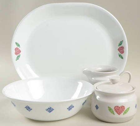 Quilt (Corelle) 5 Piece Hostess Set