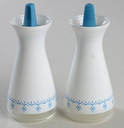 Snowflake Blue (Corelle) Glassware Salt & Pepper Shakers W/Plastic Lids