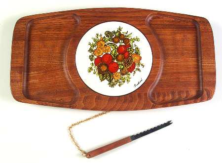 Spice of Life (Centura) Wood Cheese & Cracker W/Attached Knife