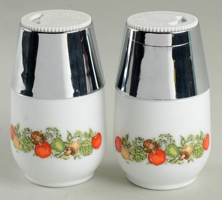 Spice of Life (Centura) Oversized Salt & Pepper Set