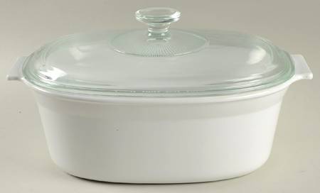 White Coupe 2.5 Quart Oval Covered Casserole