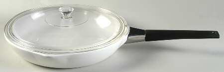 White Coupe 10" Skillet & Lid