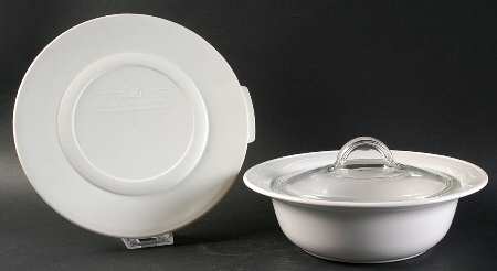 White Flora 1.50 Qt Rd Covered Casserole w/Glass & Plastic Lid