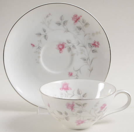 Windswept Flat Cup & Saucer Set by Contour