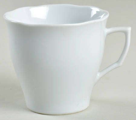 Camelia (All White) Flat Cup