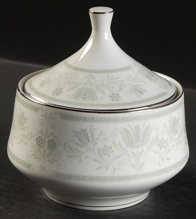 Compton Sugar Bowl & Lid