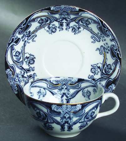 Lusitania Flat Cup & Saucer Set