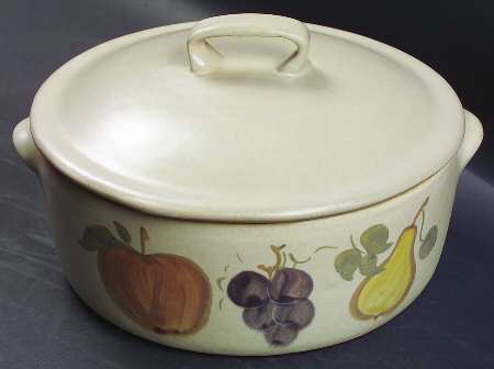 Country Harvest 1.5 Qt Round Covered Casserole