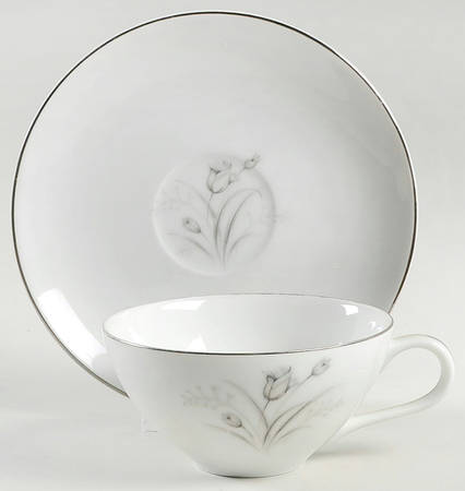 Flat Cup & Saucer Set