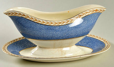 5073 Gravy Boat with Attached Underplate