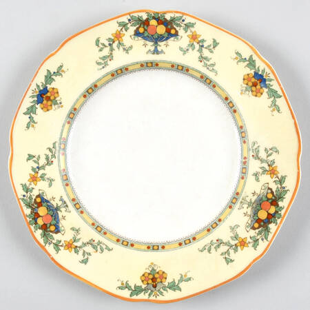 A1476 (Round, Scalloped) Square Dessert Plate