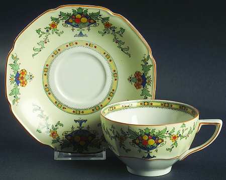 A1476 (Round, Scalloped) Footed Cup & Saucer Set