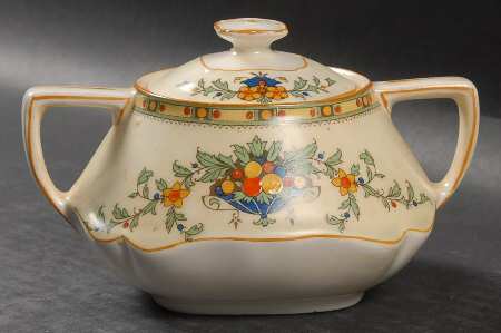 A1476 (Round, Scalloped) Sugar Bowl & Lid