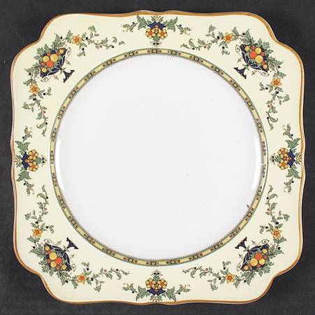 A1476 (Round, Scalloped) Square Dinner Plate