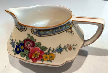 A1487 Creamer