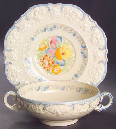 A2913 Footed Cream Soup Bowl & Saucer Set