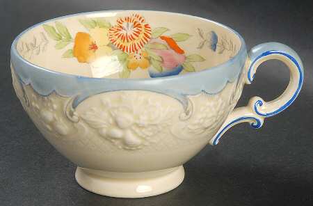 A2913 Footed Cup