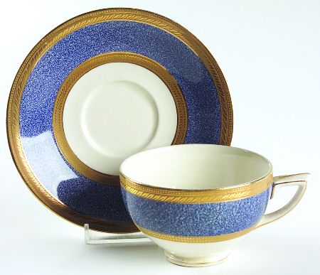 Ashley Footed Cup & Saucer Set