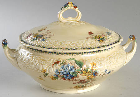 Berkshire Round Covered Vegetable