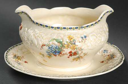 Berkshire Gravy Boat with Attached Underplate