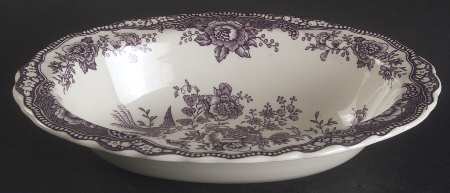 Bristol Mulberry 9" Oval Vegetable Bowl