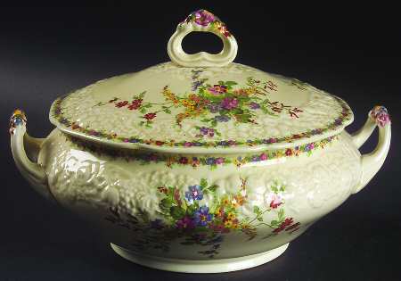 Chatham Round Covered Vegetable