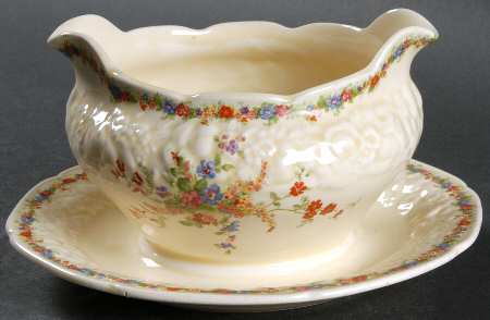 Chatham Gravy Boat with Attached Underplate