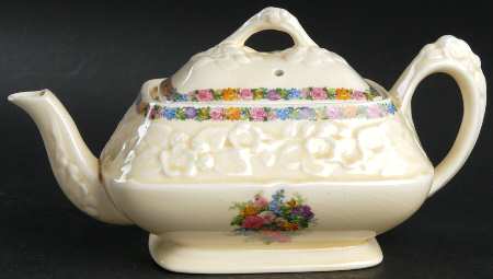 Charm Mini Teapot & Lid