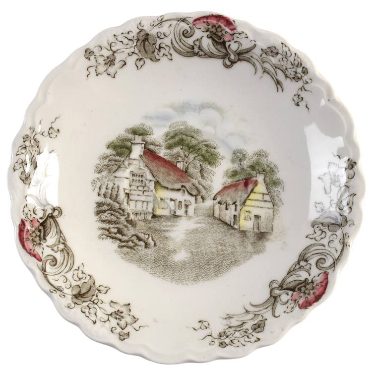 Charming England Saucer
