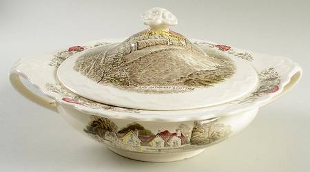 Charming England Round Covered Vegetable