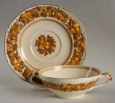 CRD17 Flat Cream Soup Bowl & Saucer Set