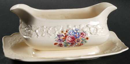 CRD3 Gravy Boat with Attached Underplate