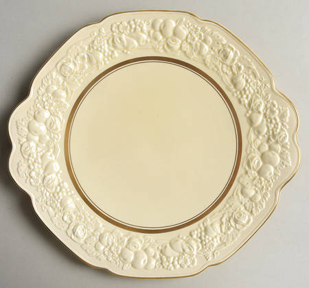 2057 Cake Plate