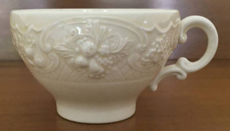 CRD6 Footed Cup
