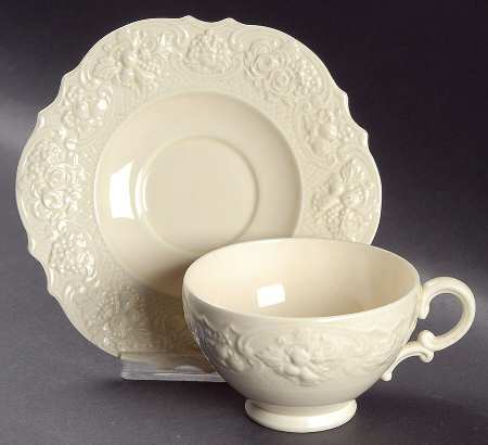 CRD6 Footed Cup & Saucer Set