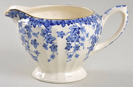 Early English Ivy Dark Blue Creamer