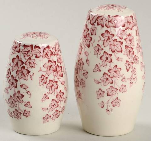 Early English Ivy Pink (Scalloped) Salt & Pepper Set