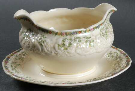 Ferncroft Gravy Boat with Attached Underplate