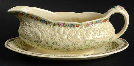 Ferncroft Gravy Boat & Underplate