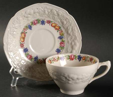 Florentine Garden (Colored Fruit) Flat Cup & Saucer Set