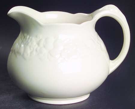 Florentine White 24 Oz Pitcher